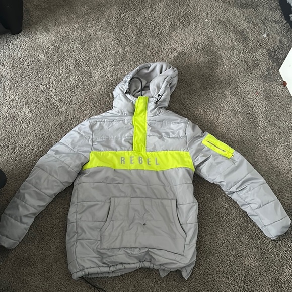 Rebel coat - Picture 2 of 3